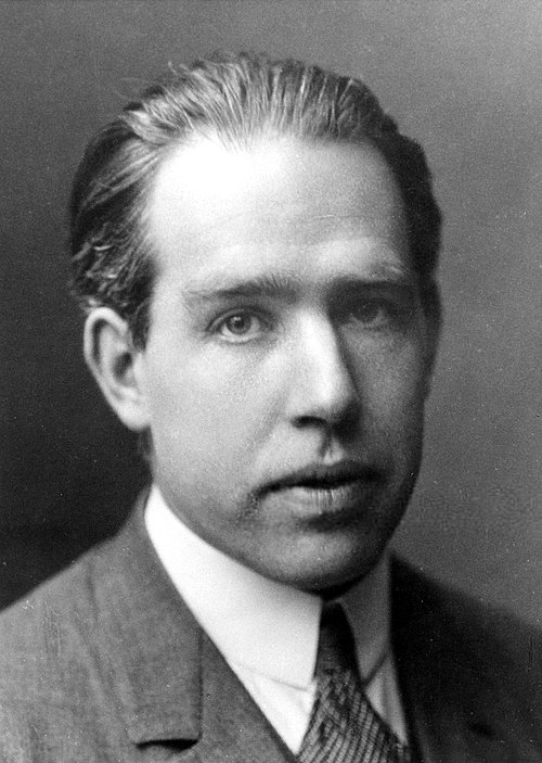 Niels Bohr Biography